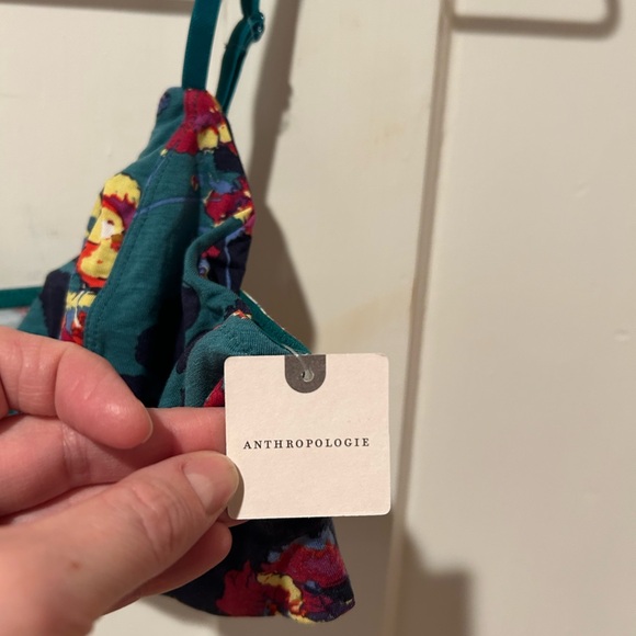 Anthropologie v neck bralette. Size medium - Picture 4 of 5